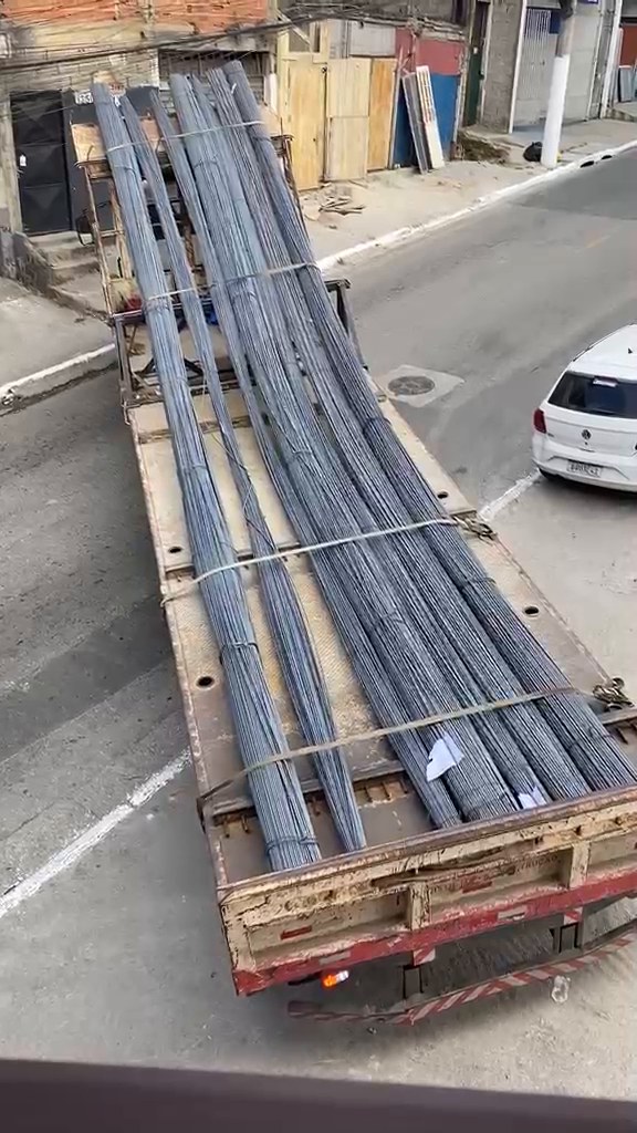 Barras de aço preparadas para entrega